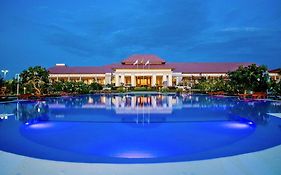 Horizon Lake View Resort