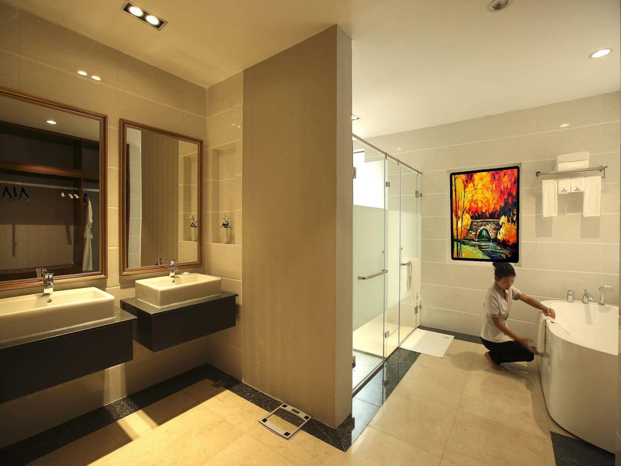 Horizon Lake View Resort Naypyidaw Exterior photo