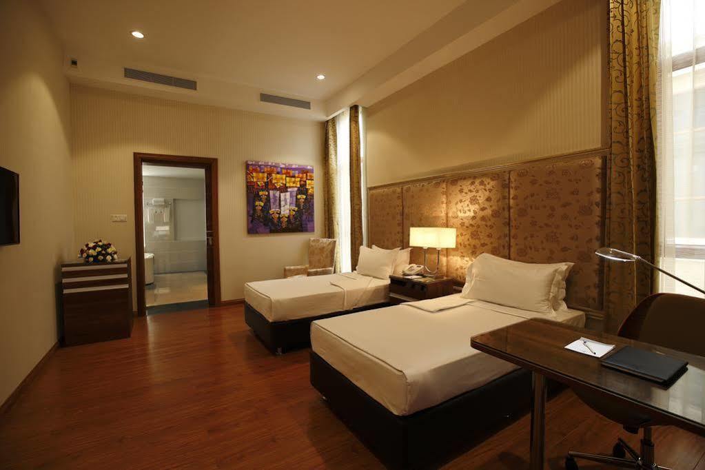 Horizon Lake View Resort Naypyidaw Exterior photo